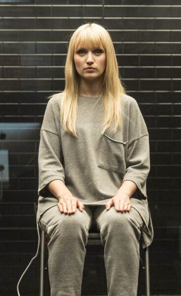 Humans – Sezon 2 – Odcinek 3