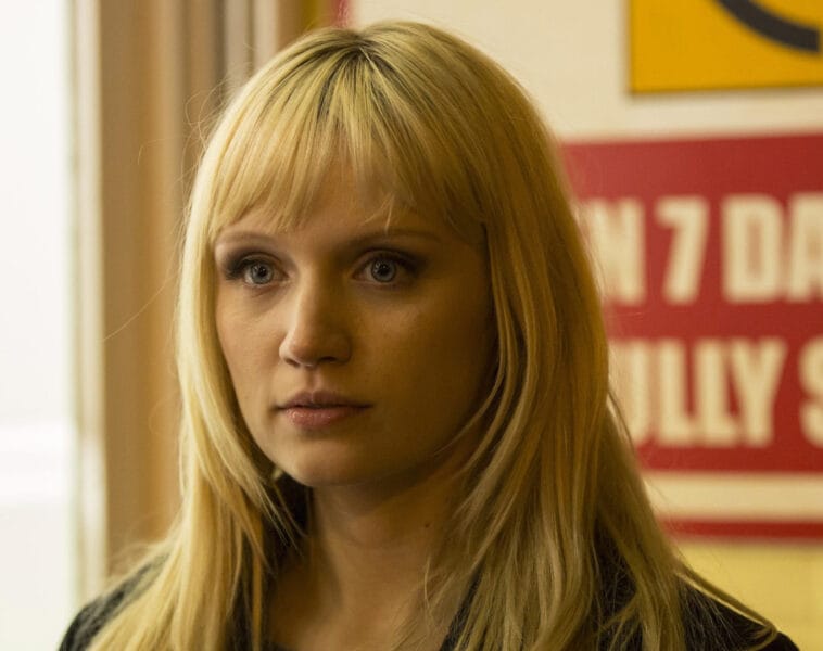Humans – Sezon 1 – Odcinek 7